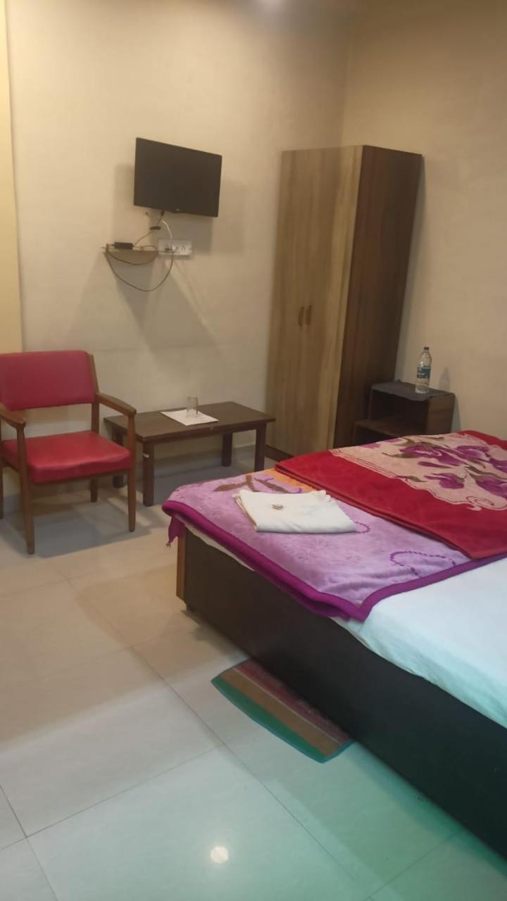 Hotel Shyam Utsav Mirzāpur 外观 照片